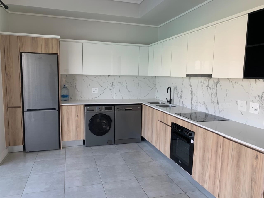 To Let 3 Bedroom Property for Rent in Waterfall View Gauteng