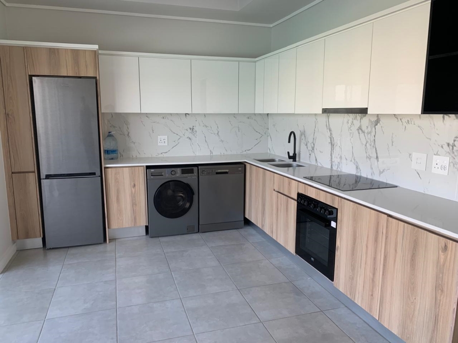 To Let 3 Bedroom Property for Rent in Waterfall View Gauteng