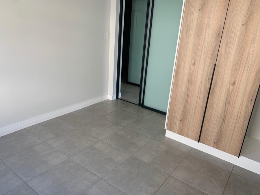 To Let 3 Bedroom Property for Rent in Waterfall View Gauteng