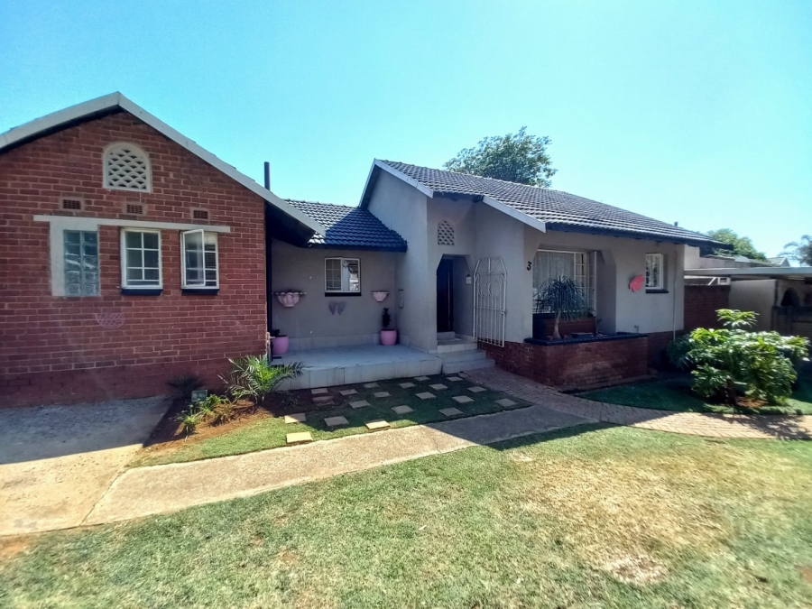 3 Bedroom Property for Sale in Marlands Gauteng