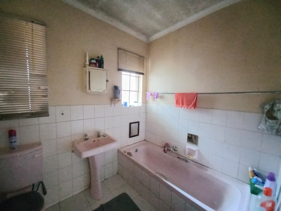 3 Bedroom Property for Sale in Marlands Gauteng