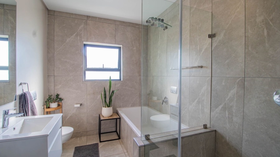 3 Bedroom Property for Sale in Serengeti Lifestyle Estate Gauteng