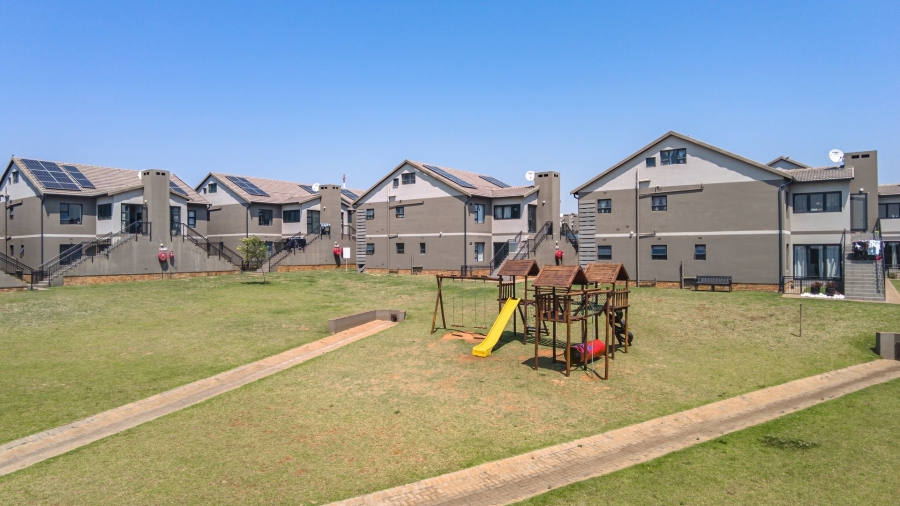 3 Bedroom Property for Sale in Norton Home Estate AH Gauteng