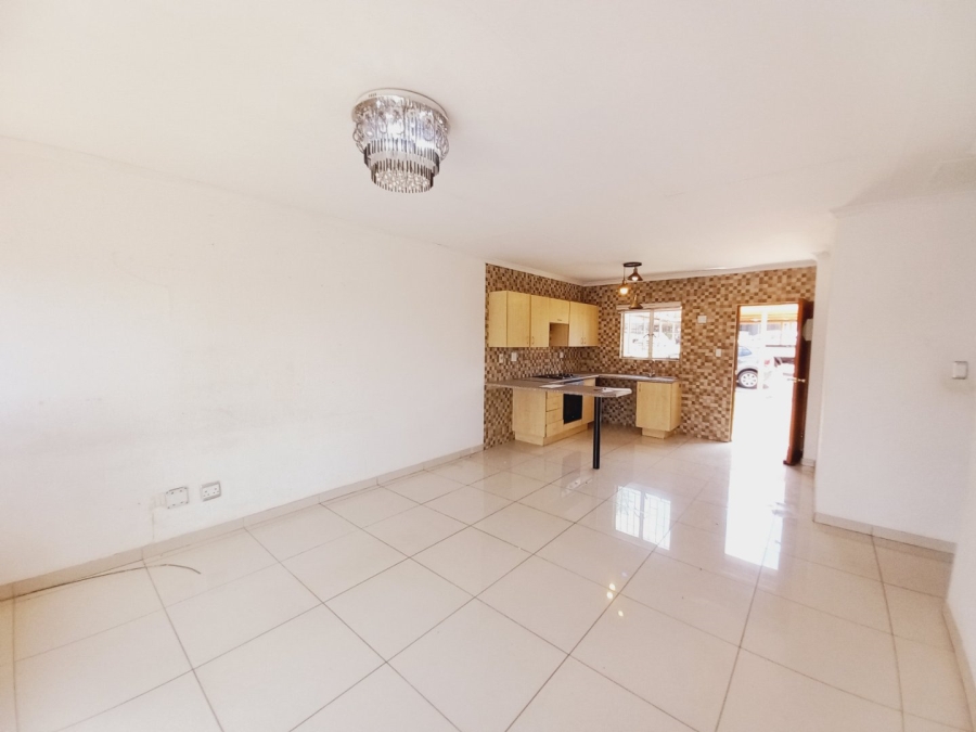 2 Bedroom Property for Sale in Greenstone Hill Gauteng