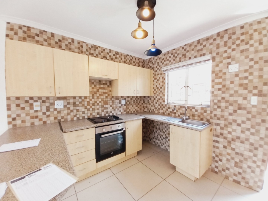 2 Bedroom Property for Sale in Greenstone Hill Gauteng
