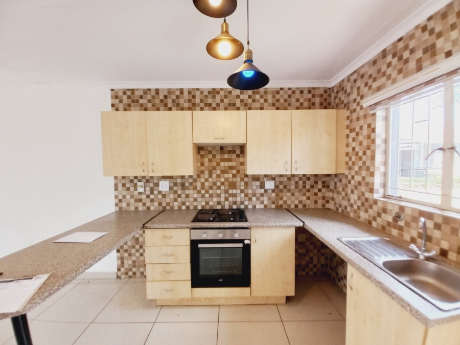 2 Bedroom Property for Sale in Greenstone Hill Gauteng