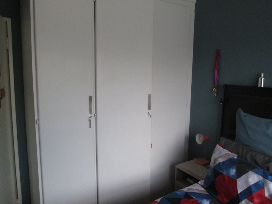 2 Bedroom Property for Sale in Bonaero Park Gauteng