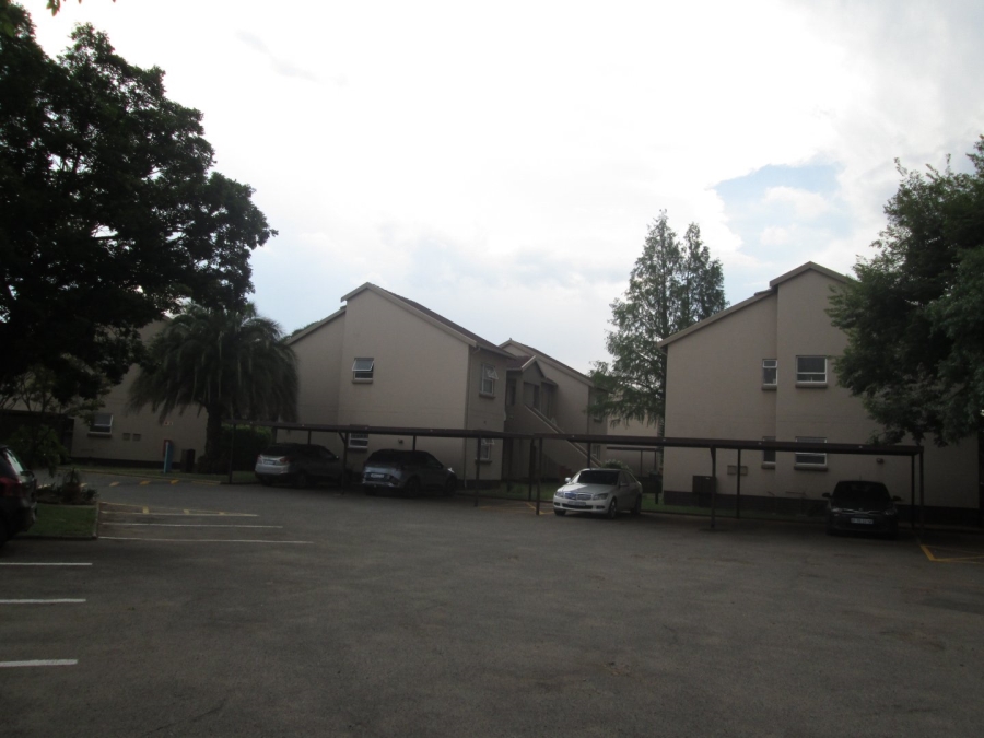 2 Bedroom Property for Sale in Bonaero Park Gauteng
