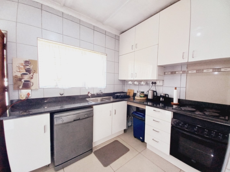 4 Bedroom Property for Sale in Gerdview Gauteng