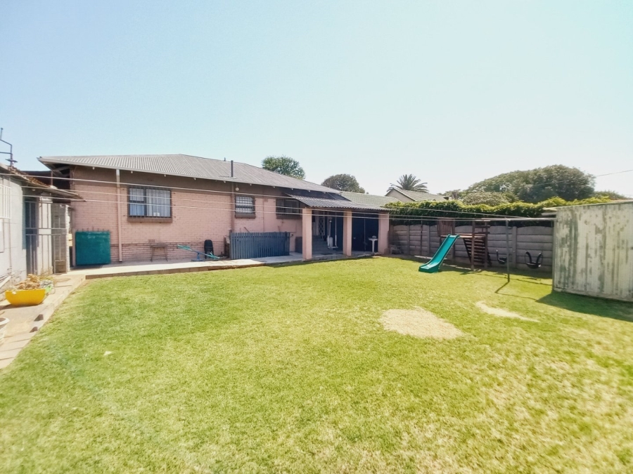 4 Bedroom Property for Sale in Gerdview Gauteng