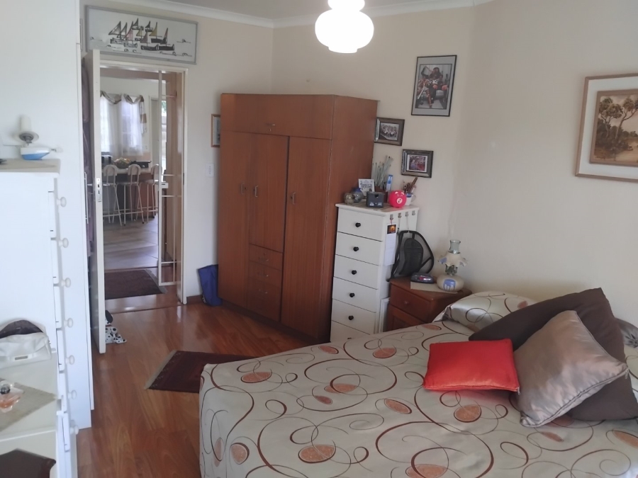 5 Bedroom Property for Sale in Marais Steyn Park Gauteng