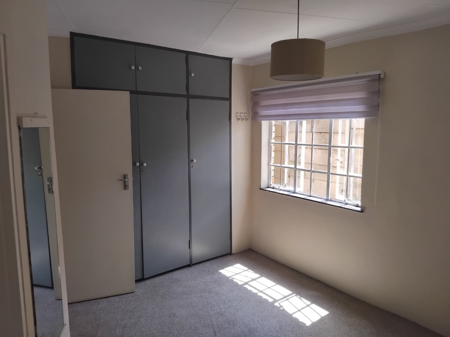 5 Bedroom Property for Sale in Marais Steyn Park Gauteng