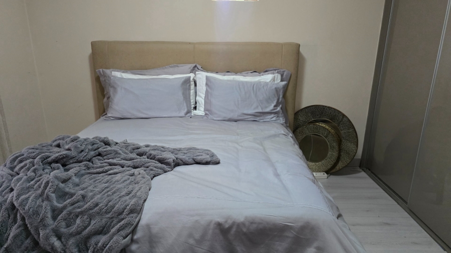 To Let 2 Bedroom Property for Rent in Rembrandt Park Gauteng