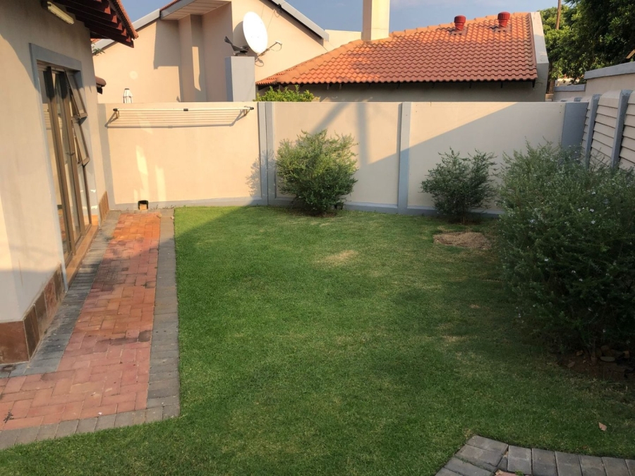 To Let 1 Bedroom Property for Rent in Lynnwood Gauteng