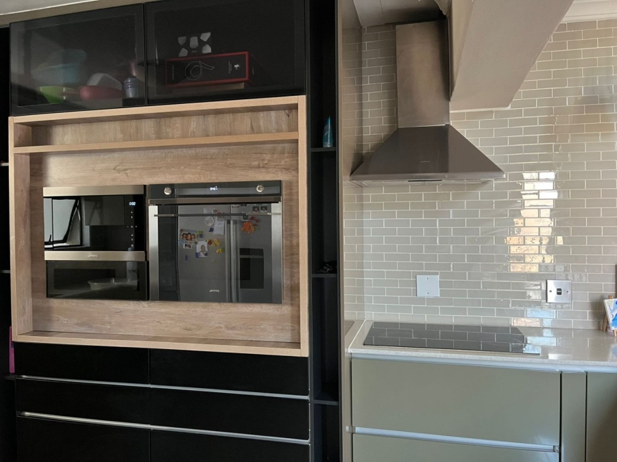 4 Bedroom Property for Sale in Theresa Park Gauteng