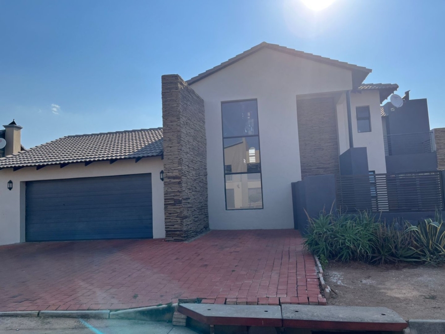 4 Bedroom Property for Sale in Theresa Park Gauteng