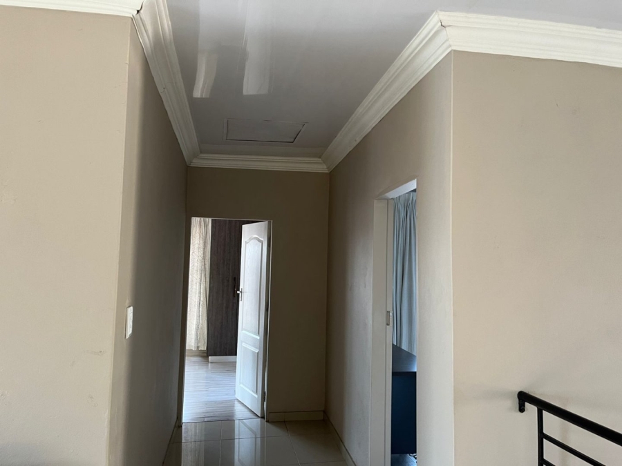 4 Bedroom Property for Sale in Theresa Park Gauteng