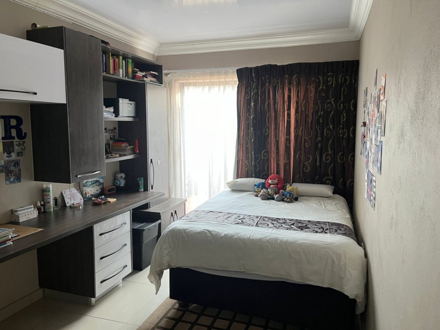 4 Bedroom Property for Sale in Theresa Park Gauteng