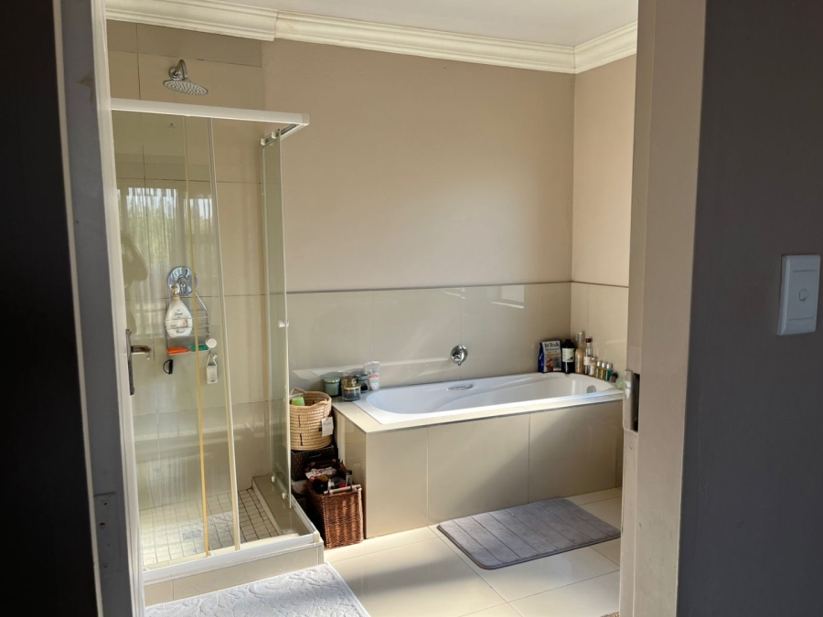 4 Bedroom Property for Sale in Theresa Park Gauteng