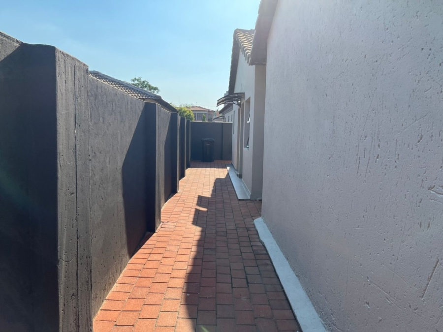 4 Bedroom Property for Sale in Theresa Park Gauteng