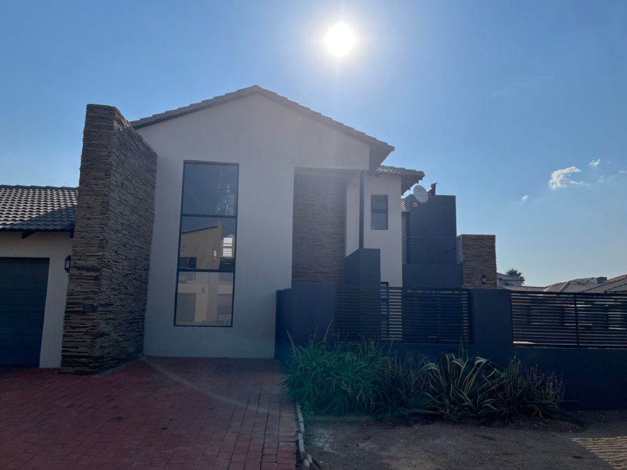 4 Bedroom Property for Sale in Theresa Park Gauteng