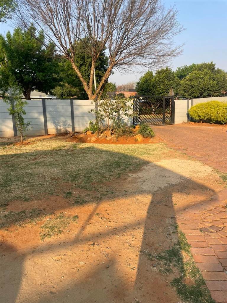To Let 3 Bedroom Property for Rent in Edenvale Central Gauteng