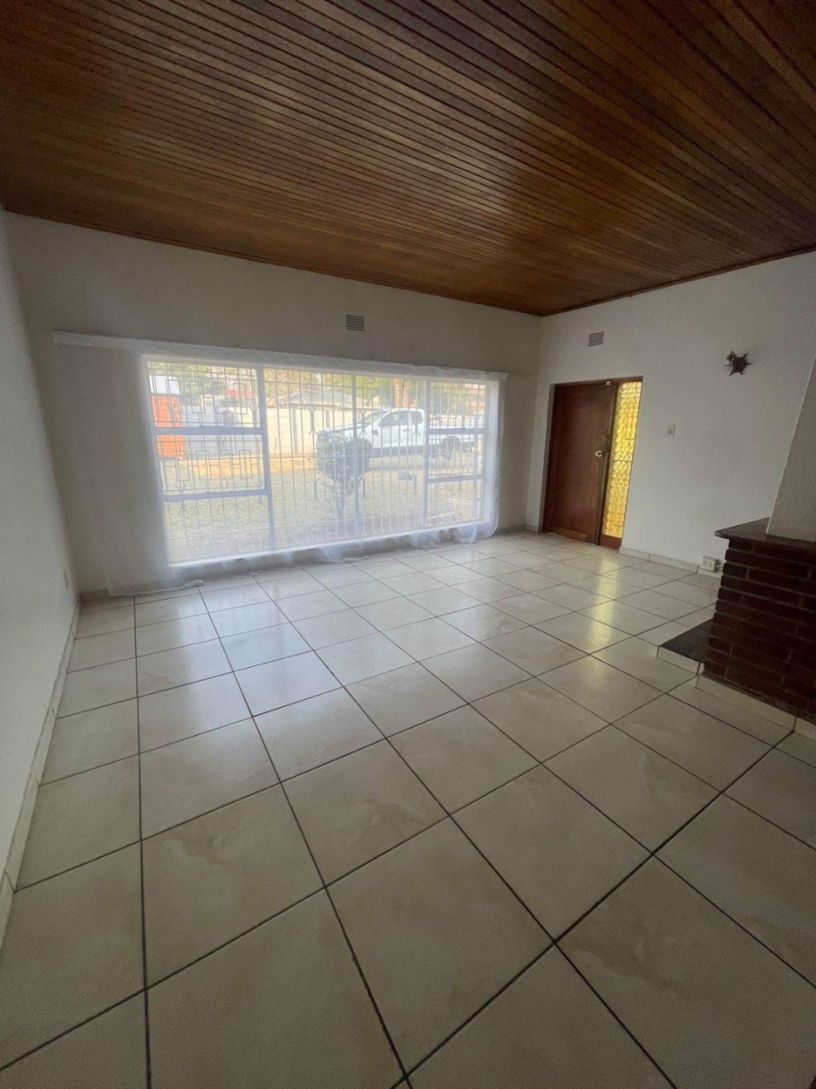 To Let 3 Bedroom Property for Rent in Edenvale Central Gauteng