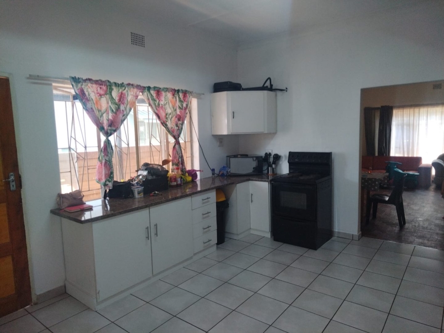 To Let 3 Bedroom Property for Rent in Mountain View Gauteng