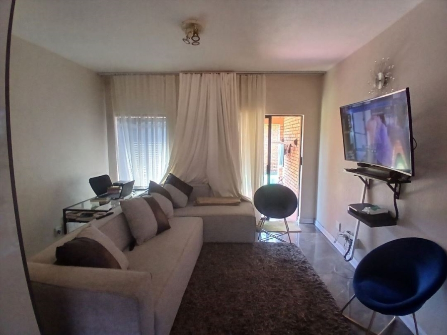 2 Bedroom Property for Sale in Edleen Gauteng