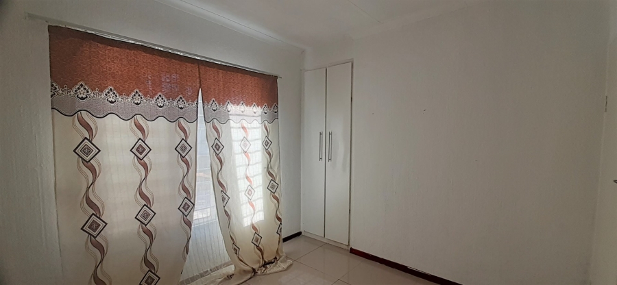 3 Bedroom Property for Sale in Heuweloord Gauteng