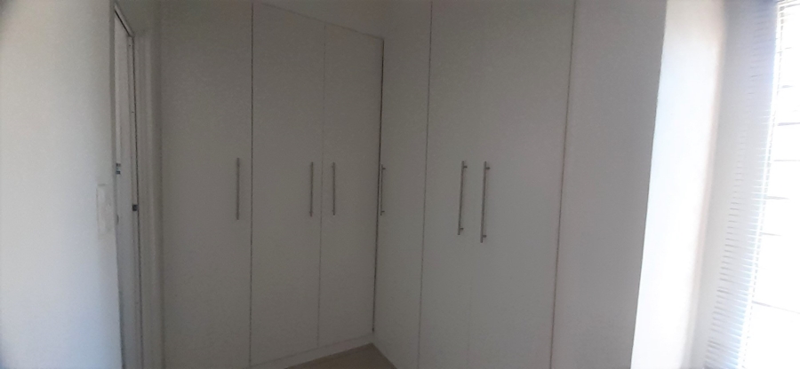 3 Bedroom Property for Sale in Heuweloord Gauteng
