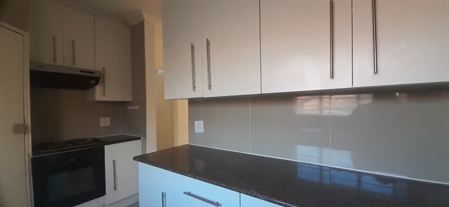 3 Bedroom Property for Sale in Heuweloord Gauteng