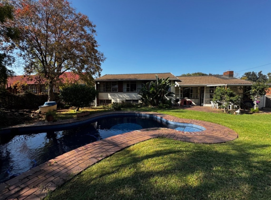 4 Bedroom Property for Sale in Kew Gauteng