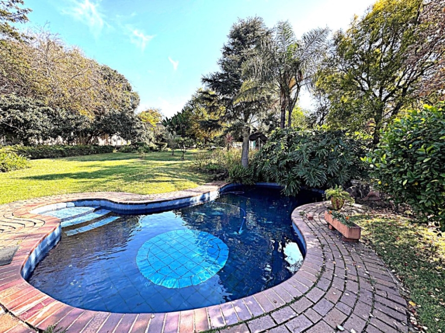 4 Bedroom Property for Sale in Kew Gauteng