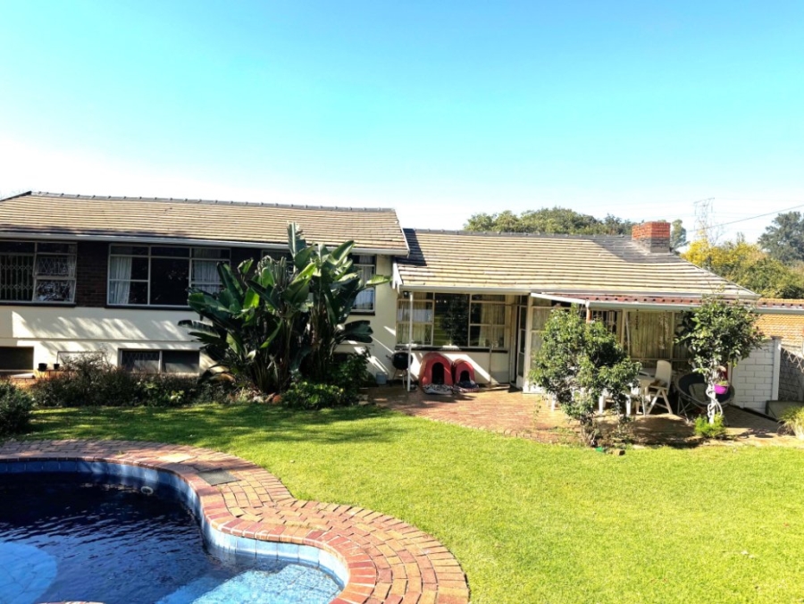 4 Bedroom Property for Sale in Kew Gauteng