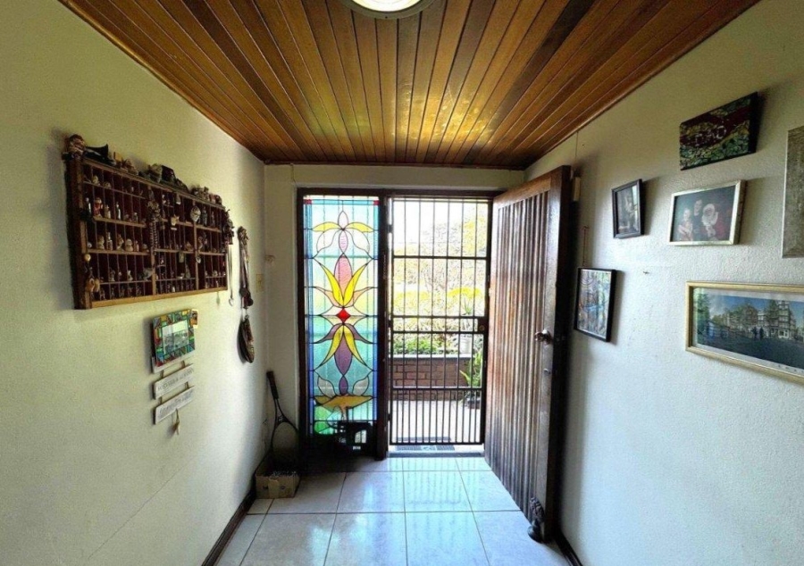 4 Bedroom Property for Sale in Kew Gauteng