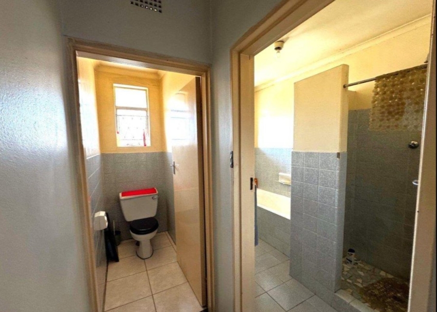 4 Bedroom Property for Sale in Kew Gauteng