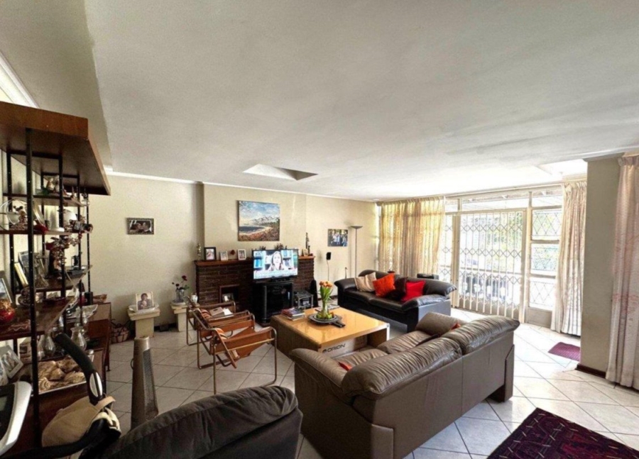 4 Bedroom Property for Sale in Kew Gauteng