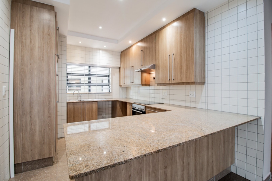 To Let 2 Bedroom Property for Rent in Bedford Gardens Gauteng