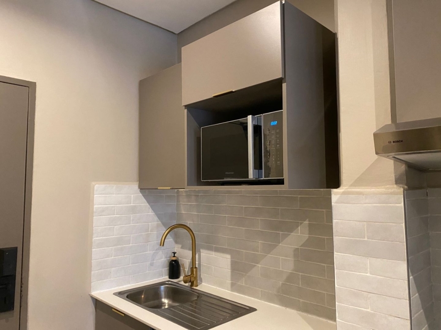 1 Bedroom Property for Sale in Sandton Central Gauteng