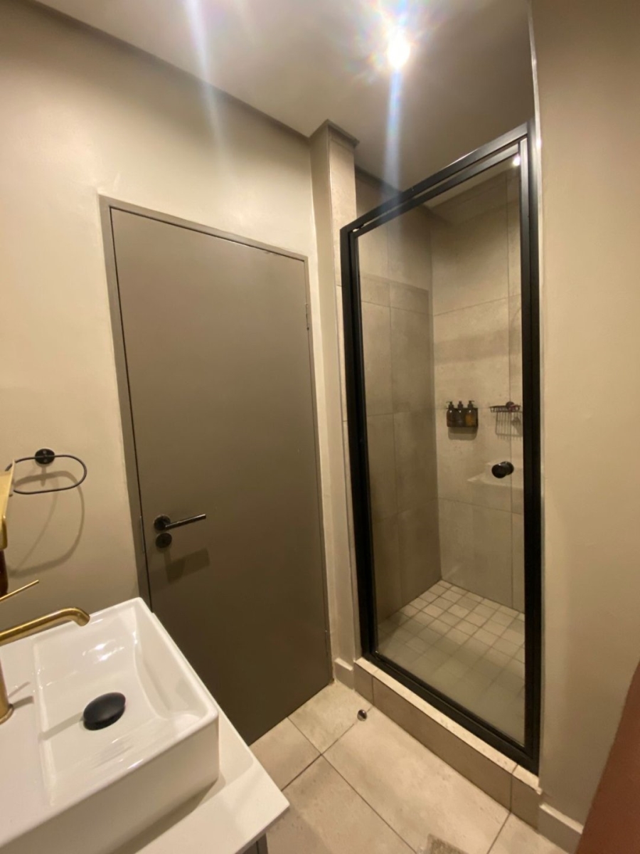 1 Bedroom Property for Sale in Sandton Central Gauteng