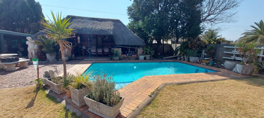 3 Bedroom Property for Sale in Ferryvale Gauteng