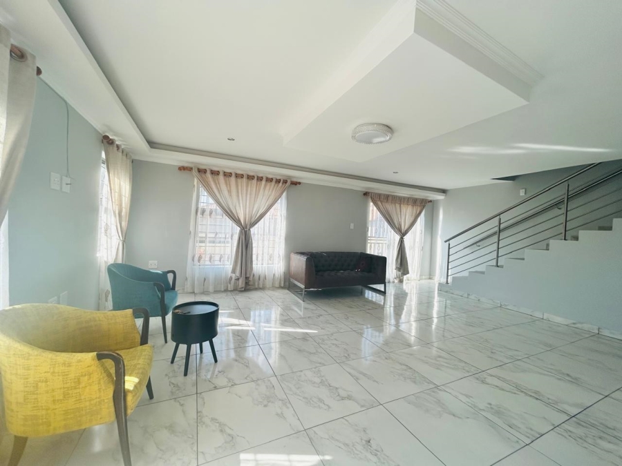 To Let 4 Bedroom Property for Rent in Noordwyk Gauteng