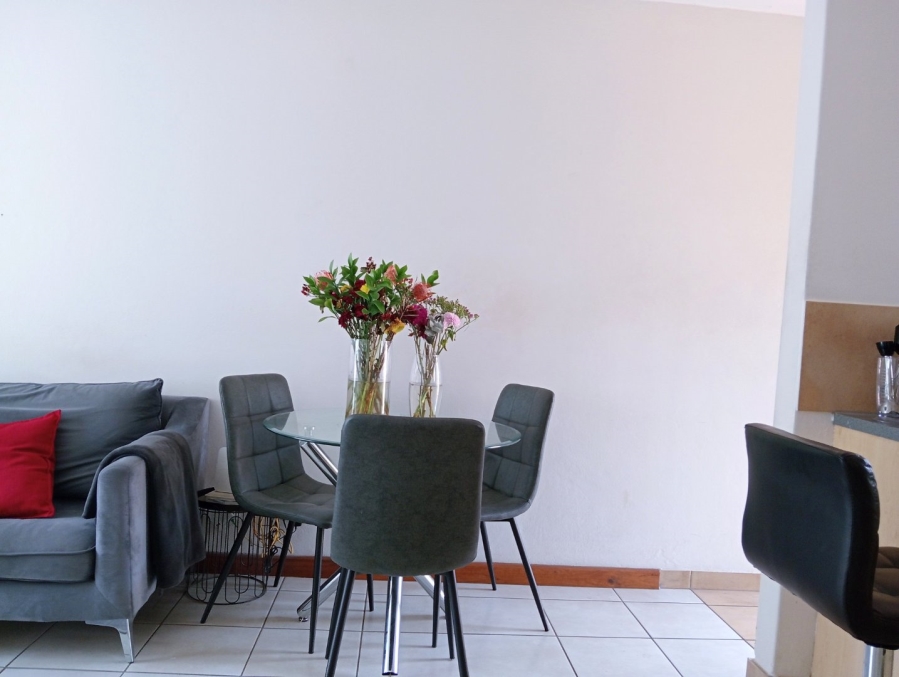 To Let 1 Bedroom Property for Rent in Newmark Estate Gauteng