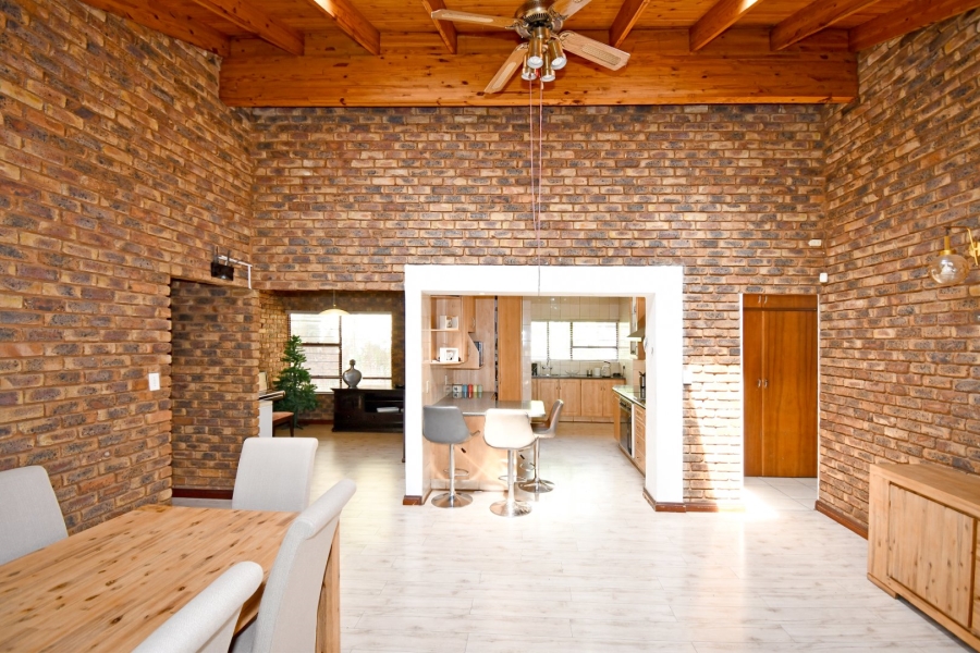 4 Bedroom Property for Sale in Eldoraigne Gauteng