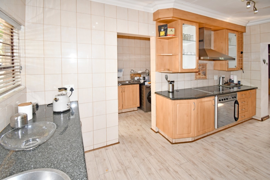 4 Bedroom Property for Sale in Eldoraigne Gauteng