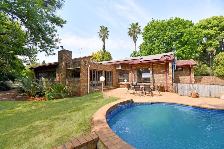 4 Bedroom Property for Sale in Eldoraigne Gauteng