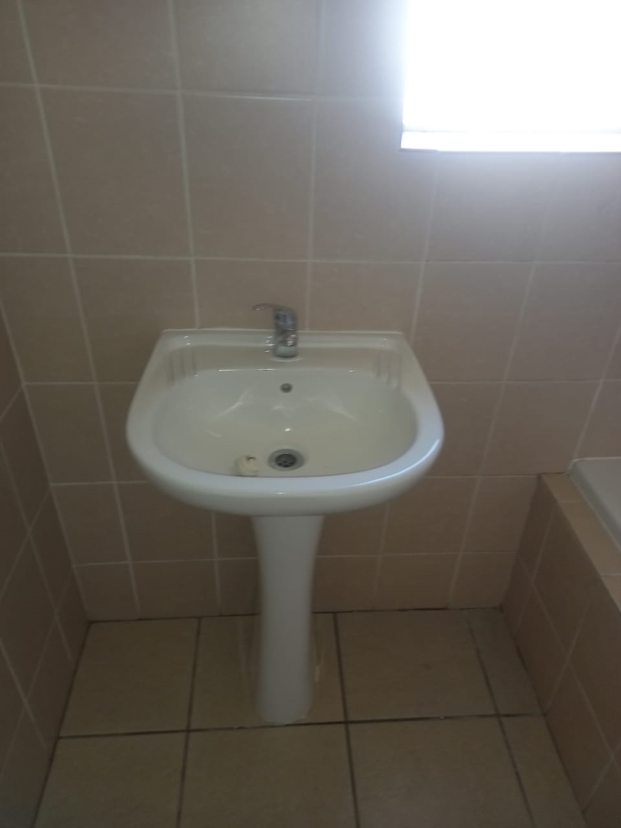 3 Bedroom Property for Sale in Helderwyk Gauteng