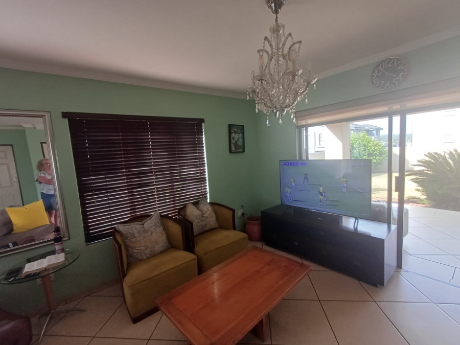3 Bedroom Property for Sale in Raslouw Gardens Gauteng