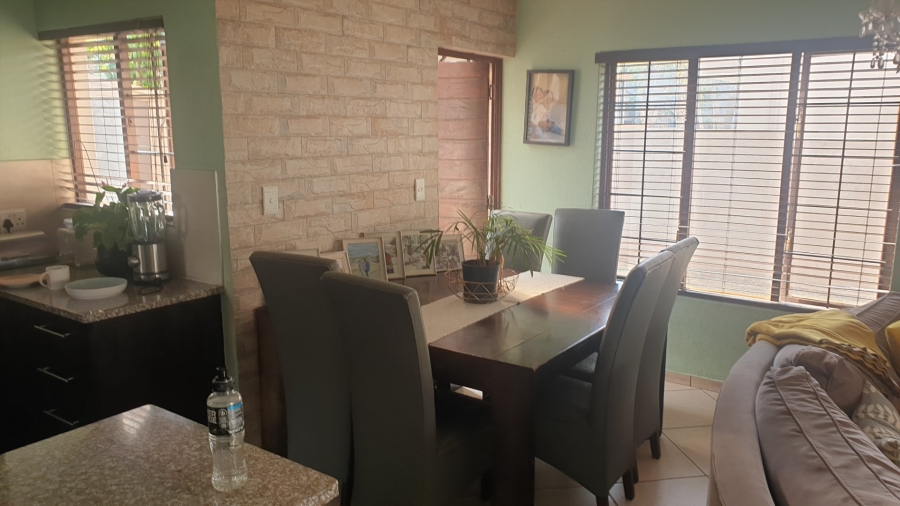 3 Bedroom Property for Sale in Raslouw Gardens Gauteng